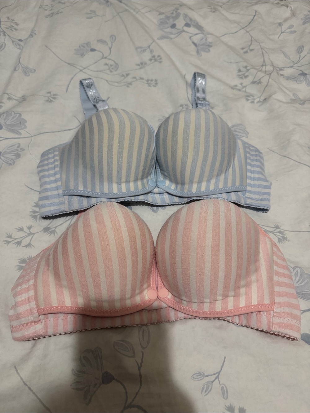 ⭐️Women 2pc Nursing Bra (Size: 34C)